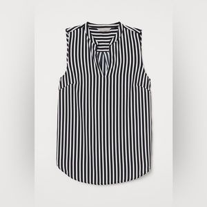 V-neck , sleeveless blouse
